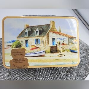 Massilly tin box France, with Painting of a Coastal Scene (LT2)